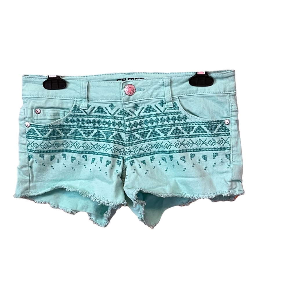Celebrity Pink Jeans brand teal denim shorts size 1, embroidered front